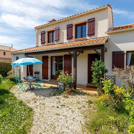 Nyaraló Le Predaire By Interhome *